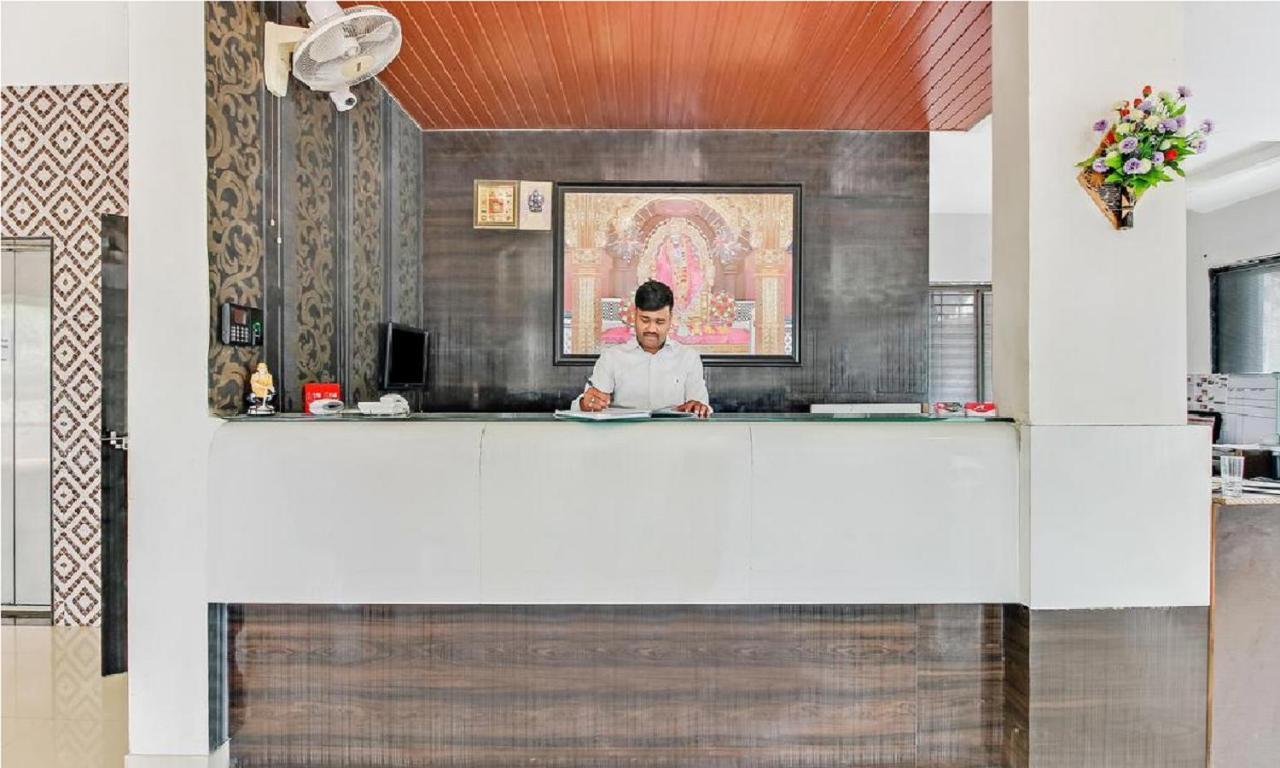 Hotel Wayfare Shirdi Extérieur photo