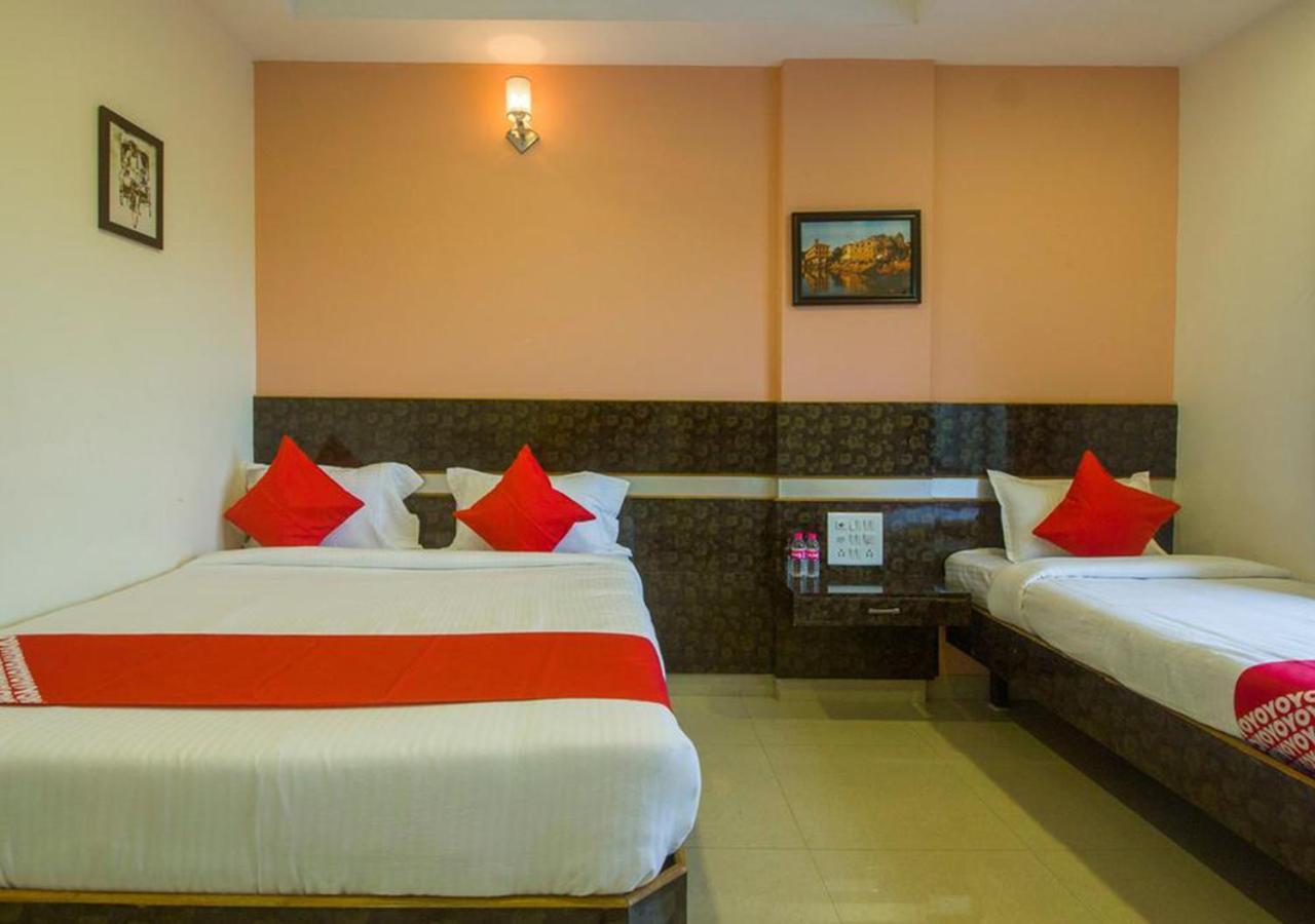 Hotel Wayfare Shirdi Extérieur photo