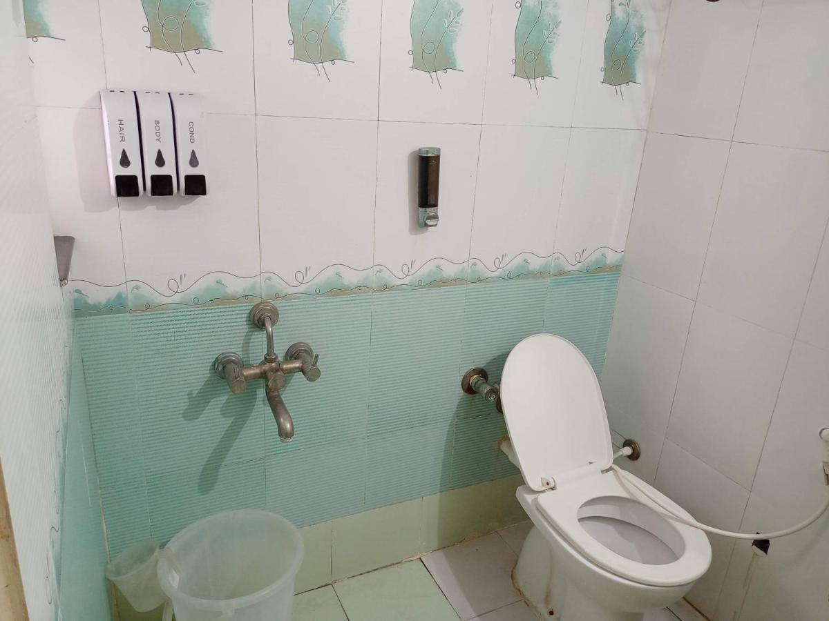 Hotel Wayfare Shirdi Extérieur photo