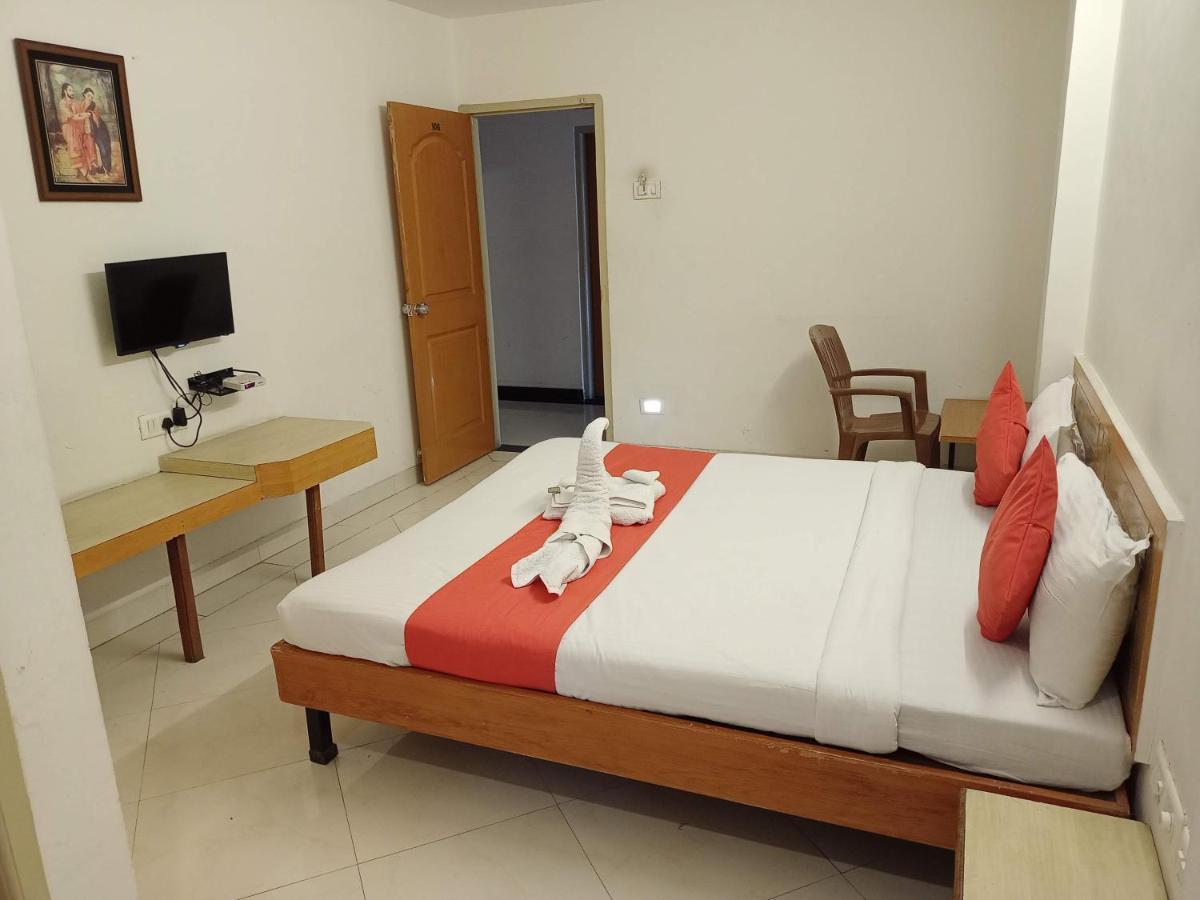 Hotel Wayfare Shirdi Extérieur photo